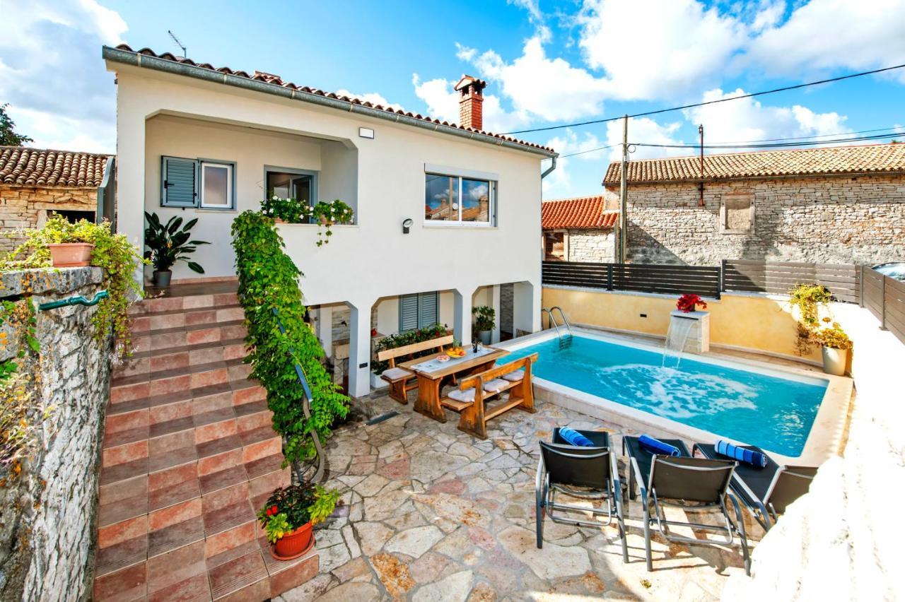 Holiday Home - Casa Di Antonio Kanfanar Exteriér fotografie